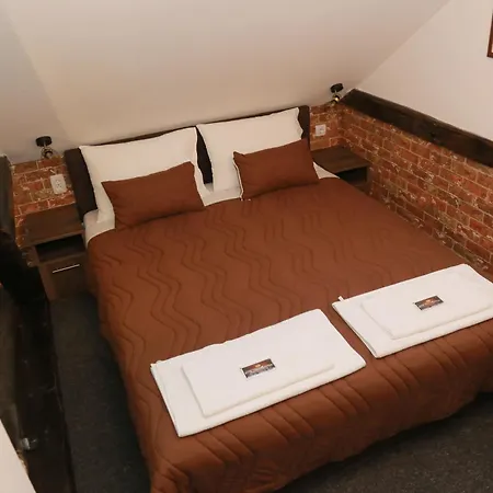Hotel Pirocanac & Restaurant 