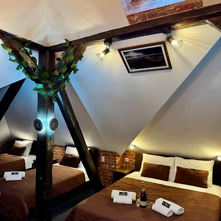 Pirocanac & Restaurant 
