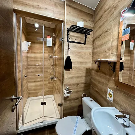 & Restaurant Pirocanac 3*