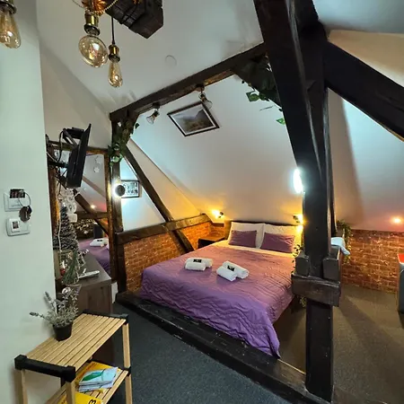 & Restaurant Pirocanac 3*