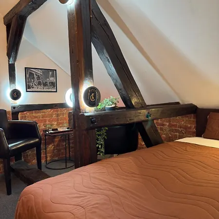 & Restaurant Pirocanac Hotel