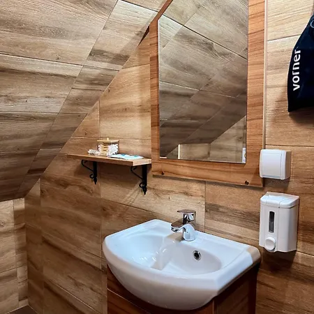 Hotel & Restaurant Pirocanac 3*