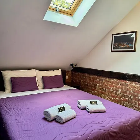 Hotel & Restaurant Pirocanac